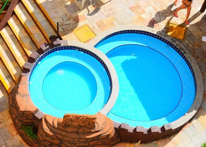 Flat Para Temporada Perto Singapura Shopping Com 7 Piscinas, Bar Molhado, Restaurante - A 3 Min Centro De Caldas Novas!