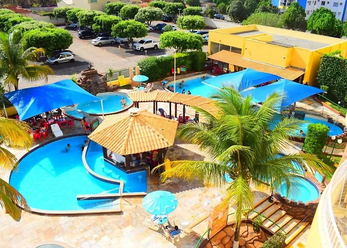 Flat Para Temporada Perto Singapura Shopping Com 7 Piscinas, Bar Molhado, Restaurante - A 3 Min Centro De Caldas Novas!