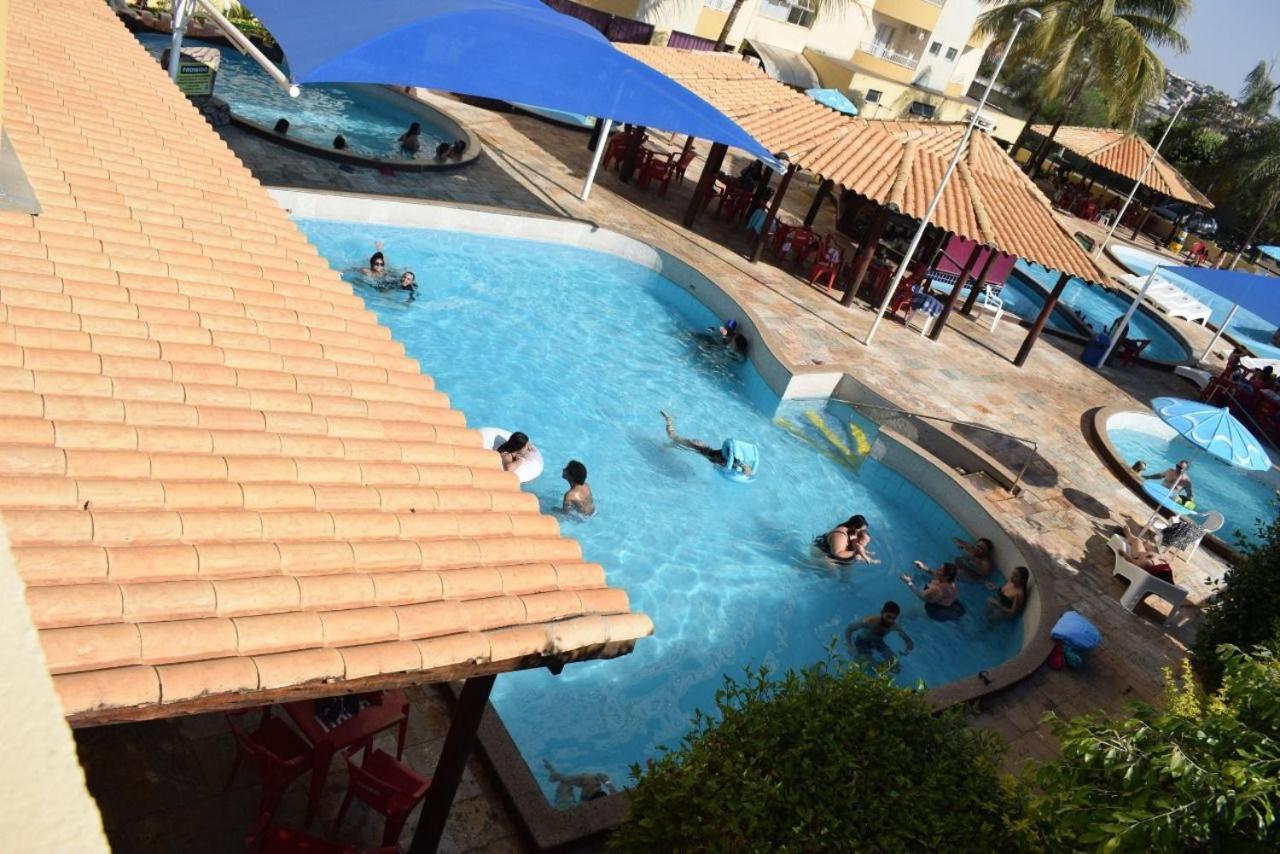 Apartment Flat Para Temporada Perto Singapura Shopping Com 7 Piscinas, Bar Molhado, Restaurante - A 3 Min Centro De Caldas Novas! Caldas Novas